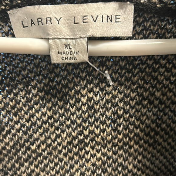 NWOT Larry Levine cardigan Sweater - Picture 3 of 3